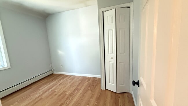 Building Photo - 6 -12 Harrison Ave