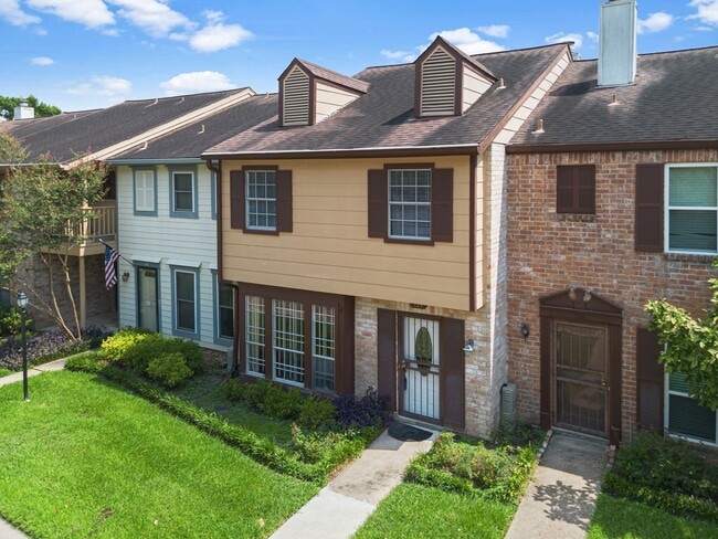 Building Photo - 5801 Lumberdale Rd