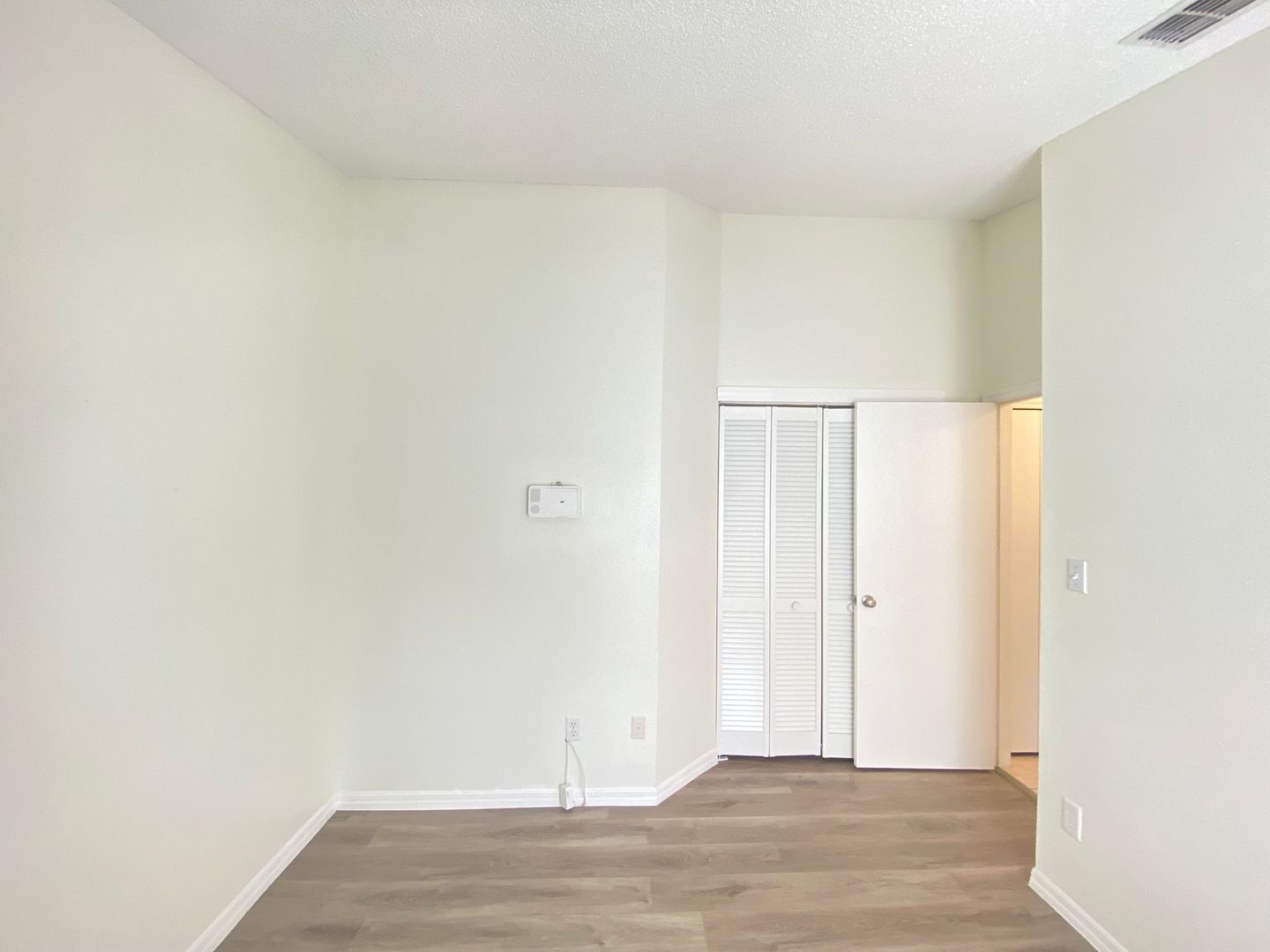 Building Photo - 3 Bedroom / 2 Bath Home in Winter Springs !