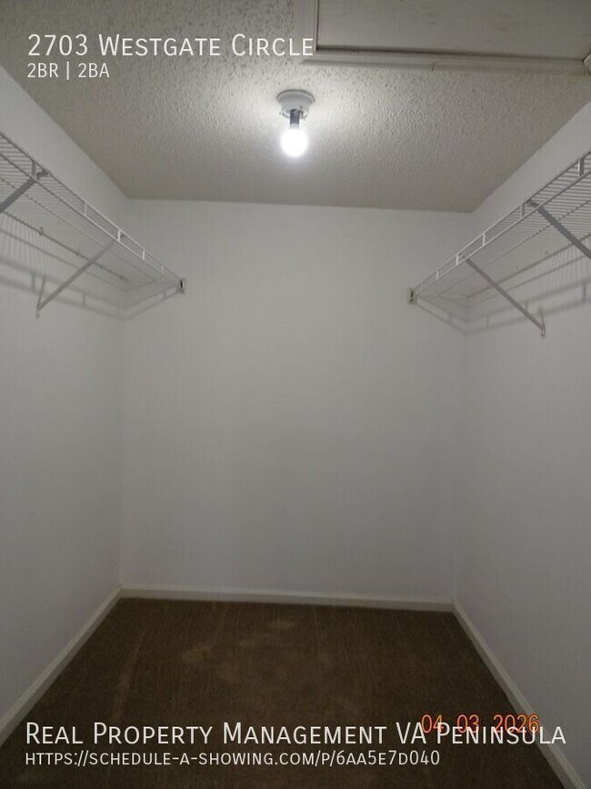 Building Photo - 2703 Westgate Cir