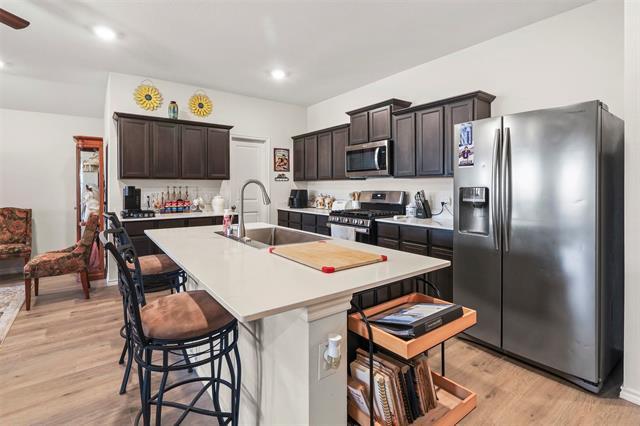 Building Photo - 742 Buttercup Dr