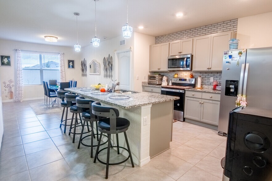 Building Photo - 1105 Torrente Ln