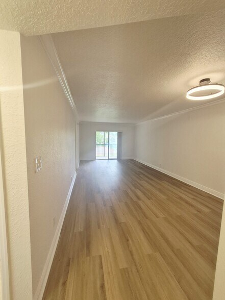 Building Photo - 5080 SW 64th Ave
