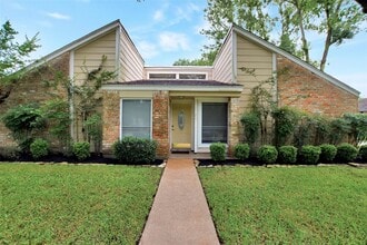 Building Photo - 15326 Glamorgan Dr
