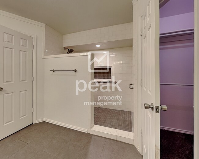 Building Photo - $2300! 3 Bed/ 2 Bath In KELLER!