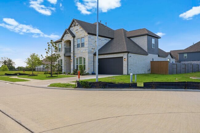 Building Photo - 21303 Shore Arbor Ln