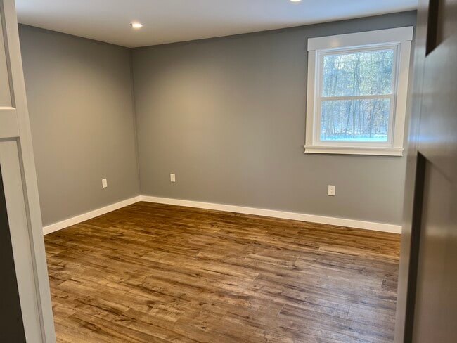 Building Photo - 4288 NY-50