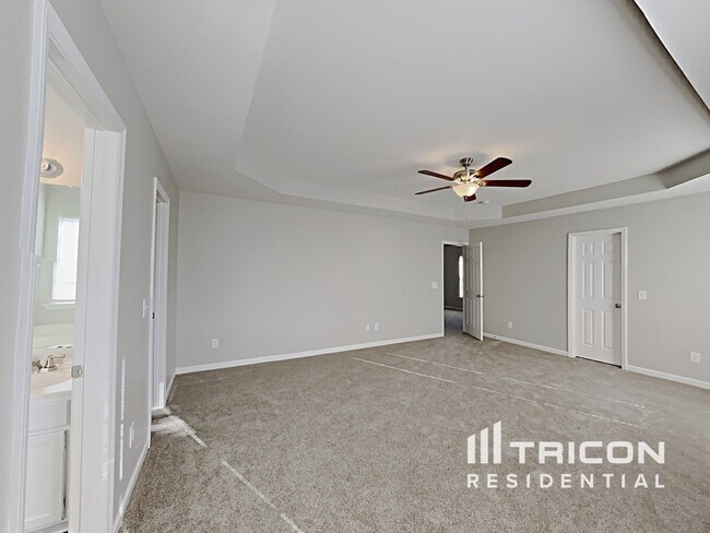 Building Photo - 851 Red Oak Tree Dr