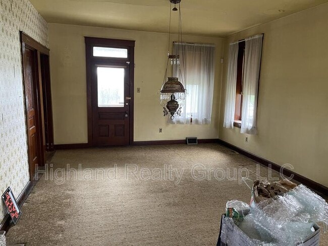 Building Photo - 97 Penn St