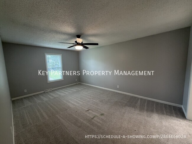 Building Photo - 138 E Nelson Cir