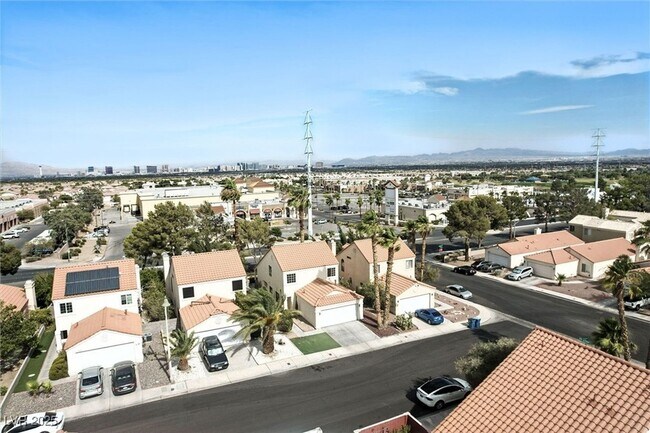 Building Photo - 3252 Centavo Dr