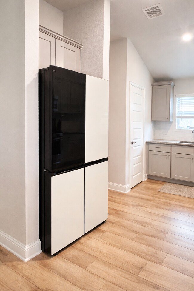 Building Photo - 13317 Silver Egret Ln