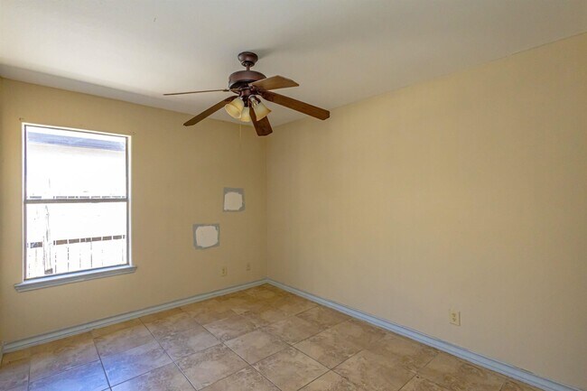 Building Photo - 4416 Wild Flower Ave