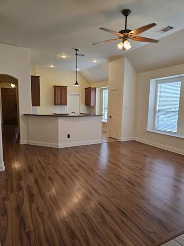 Building Photo - 3101 Spanish Oak Trail