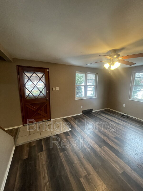 Building Photo - 149 Parkwood Rd