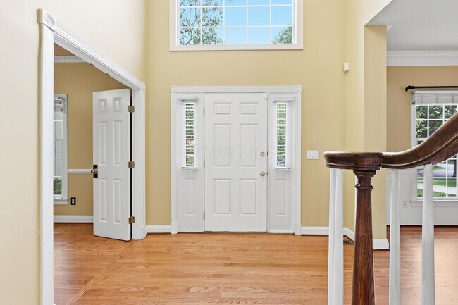 Building Photo - 4823 Vista Ridge Dr