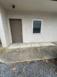 Building Photo - 1 Bedroom, 1 Bathroom Apartment