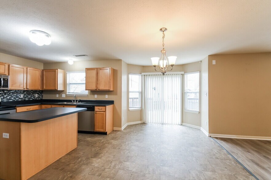 Building Photo - 14988 Lovely Dove Ln