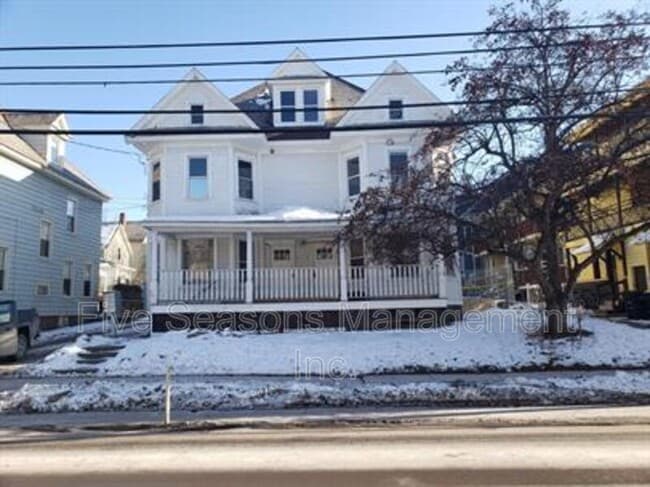 Primary Photo - 68 S Union St