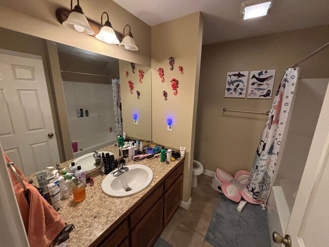 Building Photo - Spacious 3 Bed / 2.5 Bath Duplex – West Manhattan