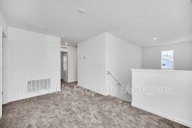 Building Photo - 2209 Aquifer Ln