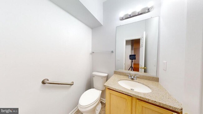 Building Photo - 9811 Fendale Ln