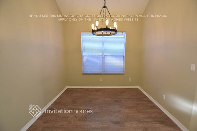 Building Photo - 272 Churchill Dr