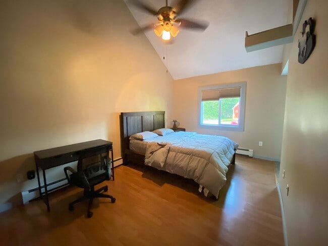 Building Photo - Furnished 2 Bed, 1 Bath home available in Campton!