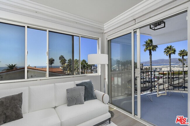 Building Photo - 1649 Appian Way