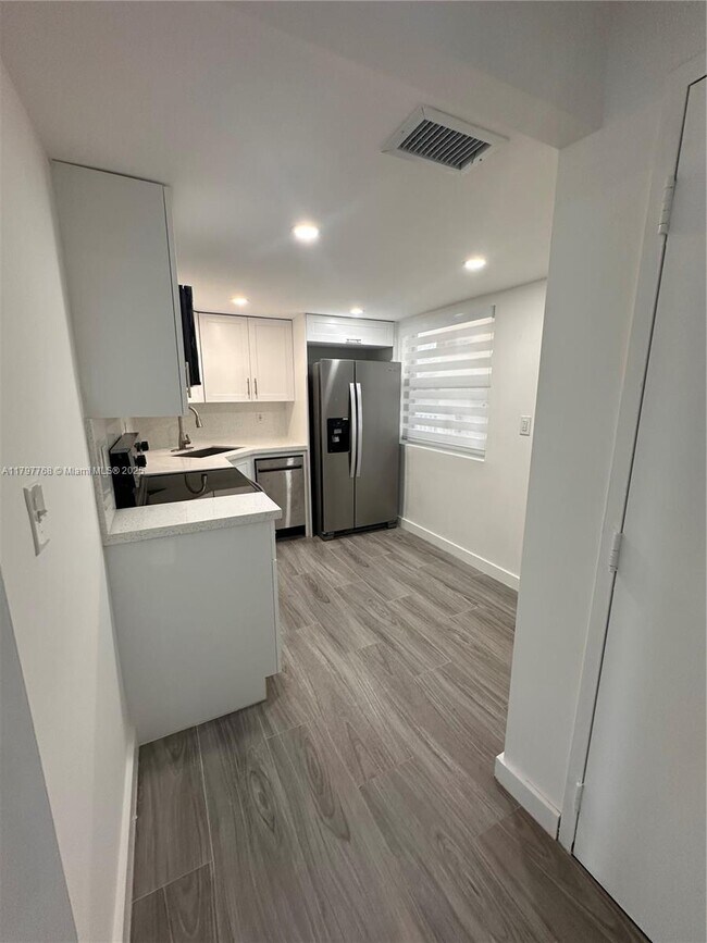 Building Photo - 7705 SW 86th St