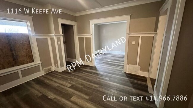 Building Photo - 1116 W Keefe Ave