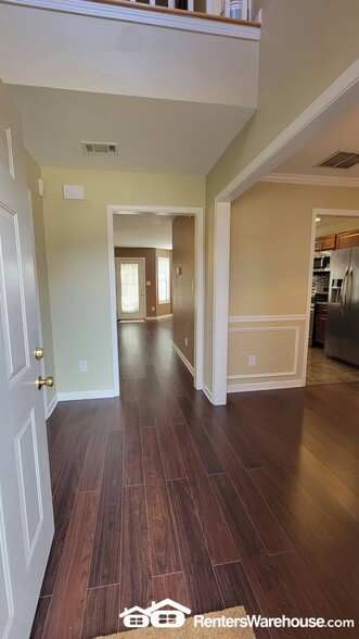 Building Photo - 1165 Amhearst Oaks Dr