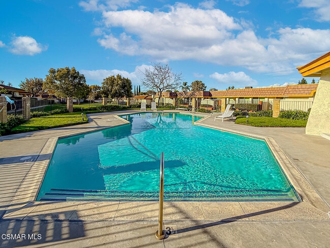 Building Photo - 4150 Lake Harbor Ln