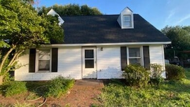 Building Photo - 803 Davenport Rd