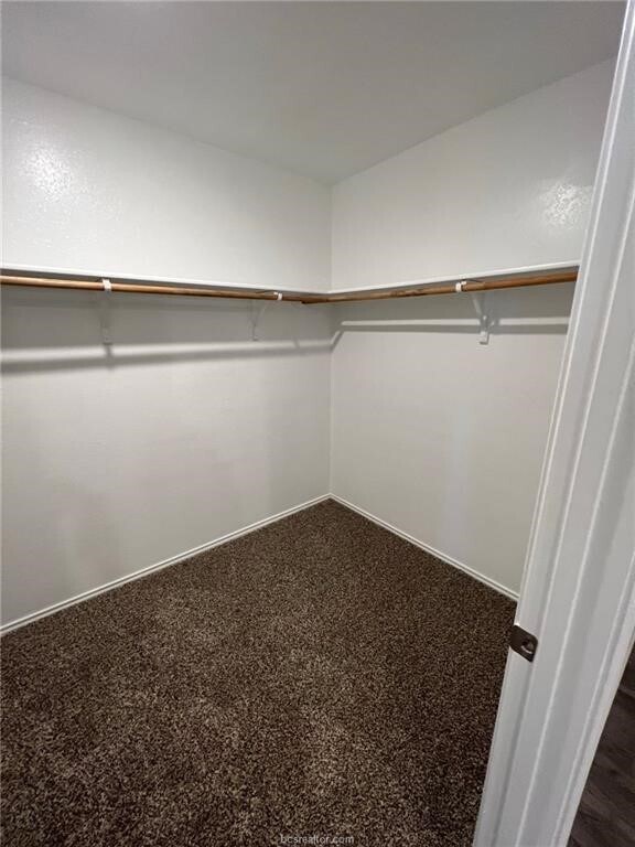 Building Photo - 2427 Dog Leg Ln