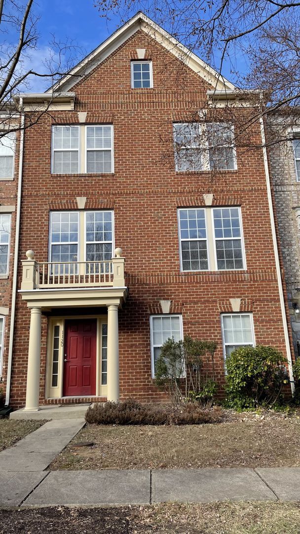 Building Photo - Idlewild Townhome
