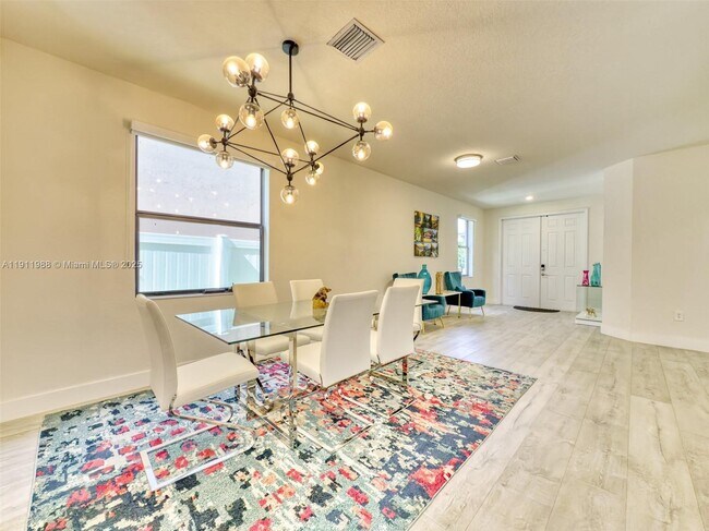 Building Photo - 10583 W 35th Way