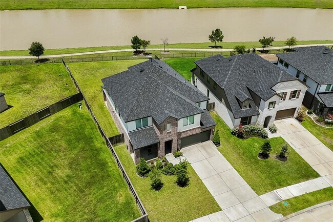 Building Photo - 29423 Red Rocks Pk Dr