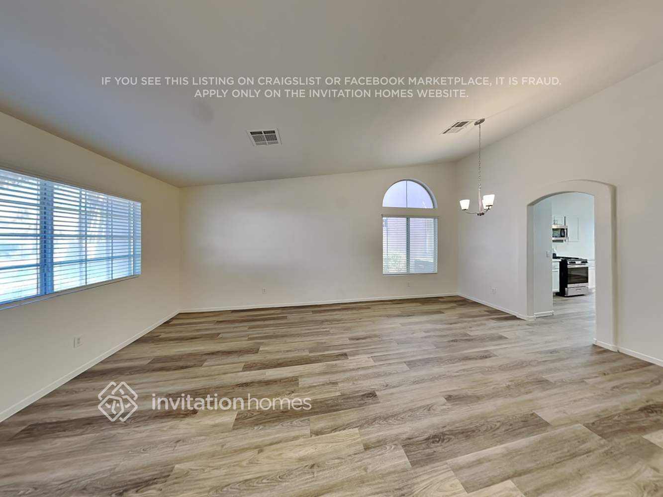 Building Photo - 6285 Hill Haven Ave