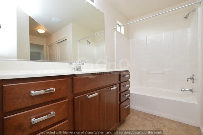 Building Photo - LYONS GATE! Gilbert 3 Bedroom/2.5 Bath!