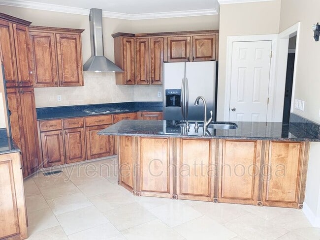 Building Photo - 8011 Dancing Fern Trail