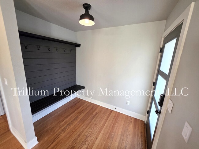 Building Photo - 7020 NE 17th Ave