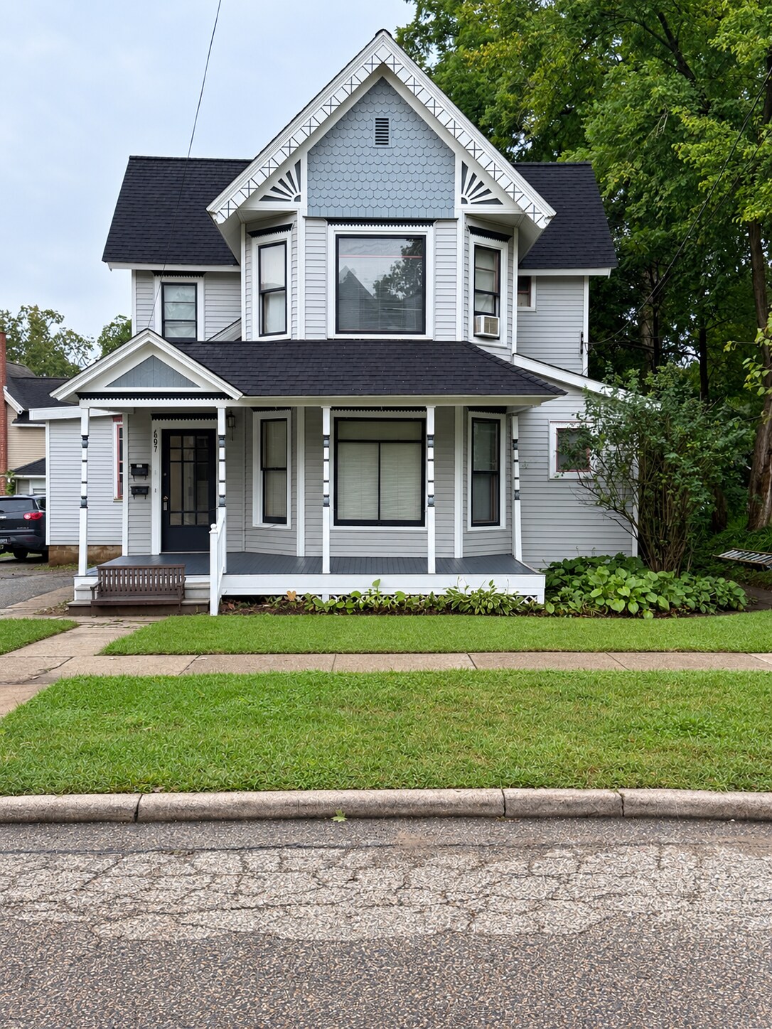 Building Photo - 607 W Prospect St