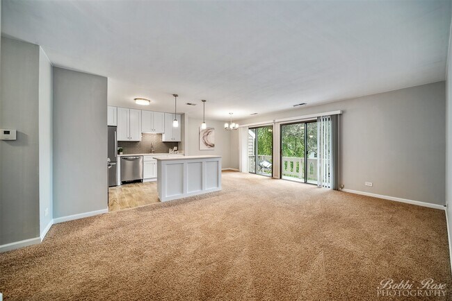 Building Photo - 115 Sussex Cir