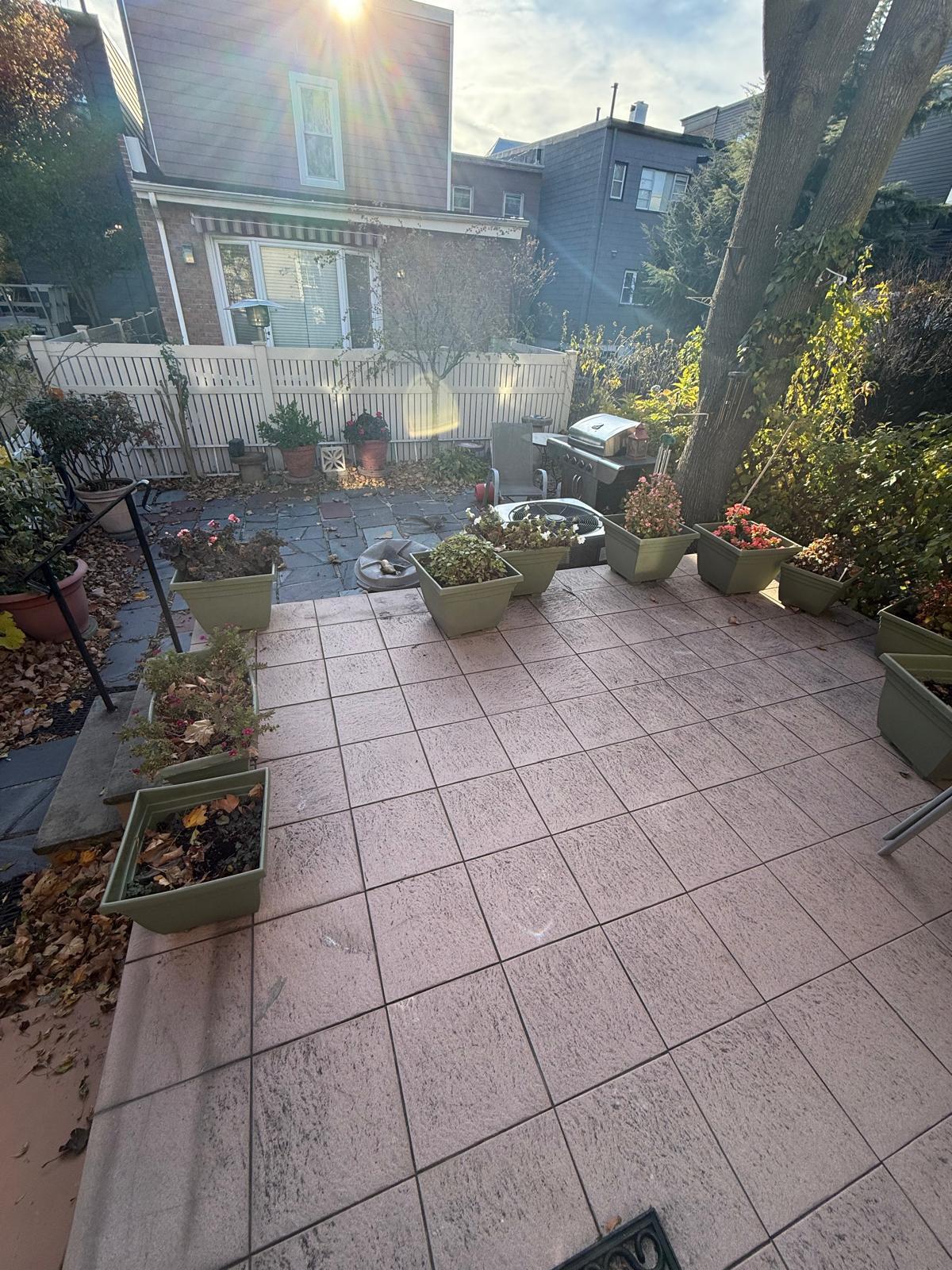 Building Photo - 111 19th St