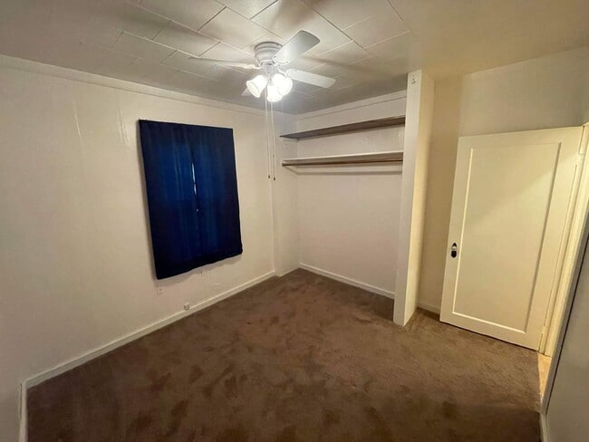 Building Photo - Cute, Centrally located House