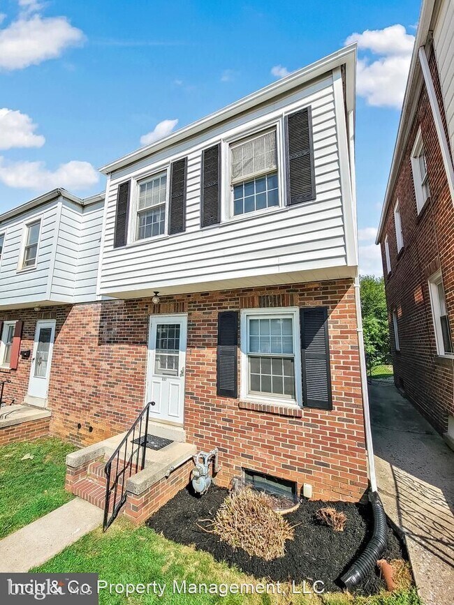 Building Photo - 3 br, 1 bath House - 337 Kurtz Ave