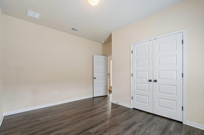 Building Photo - 9813 Eloquence Dr
