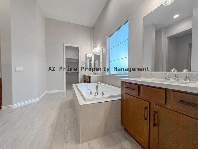 Building Photo - 20464 E Calle de Flores