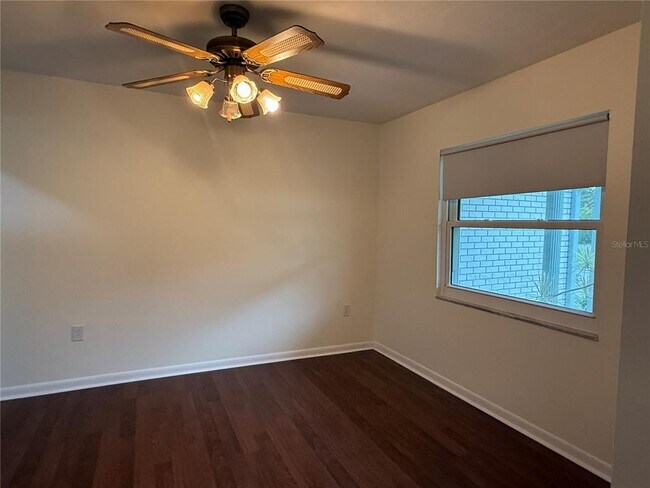 Building Photo - 6202 Brandon Cir